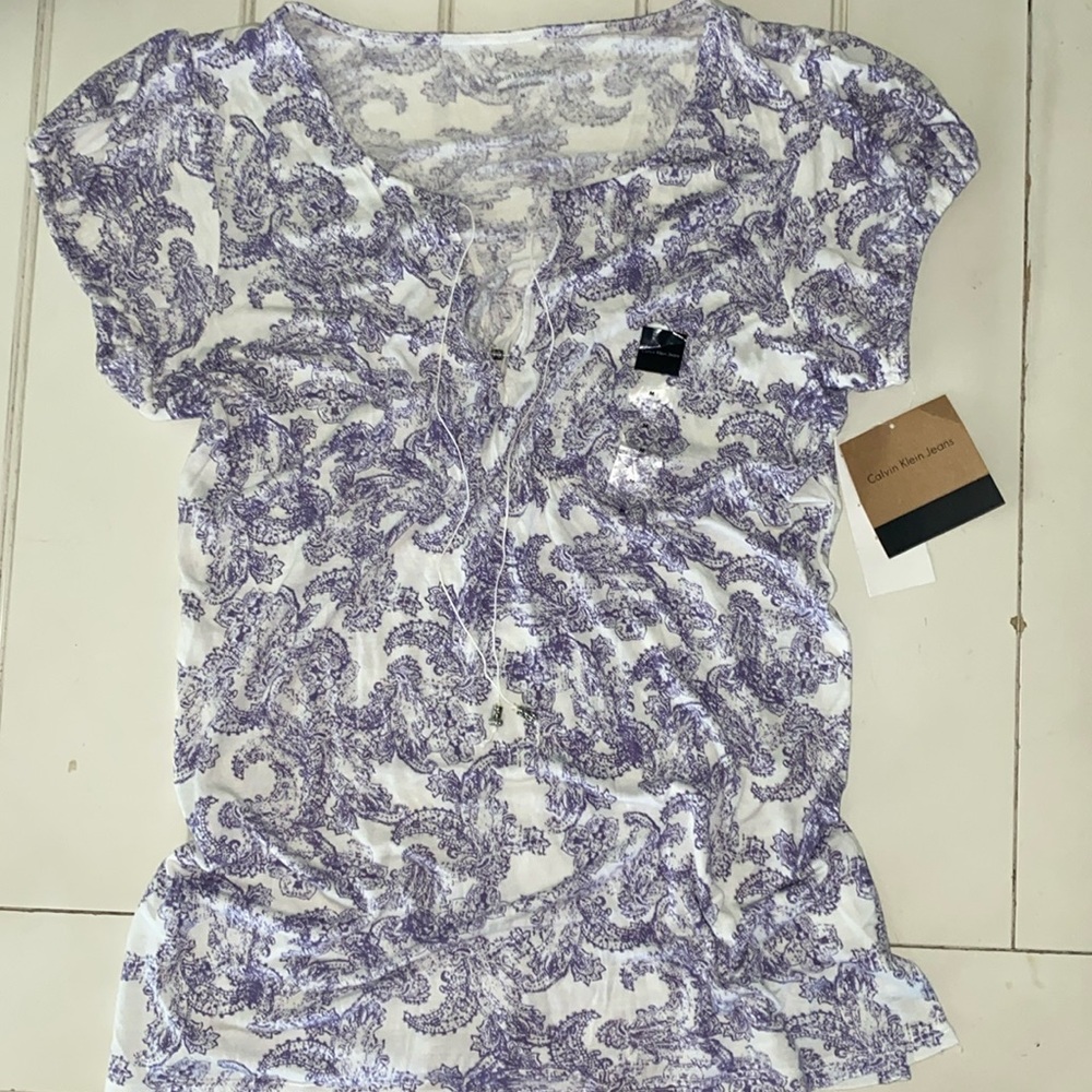 Women’s size medium super soft Calvin Klein top